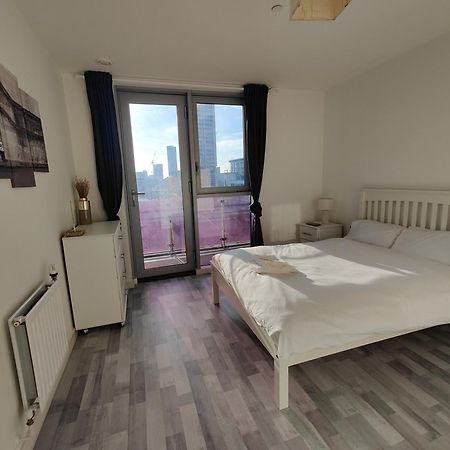 Giogio - Comfortable Stratford Flat With Stunning Views Apartment London Ngoại thất bức ảnh